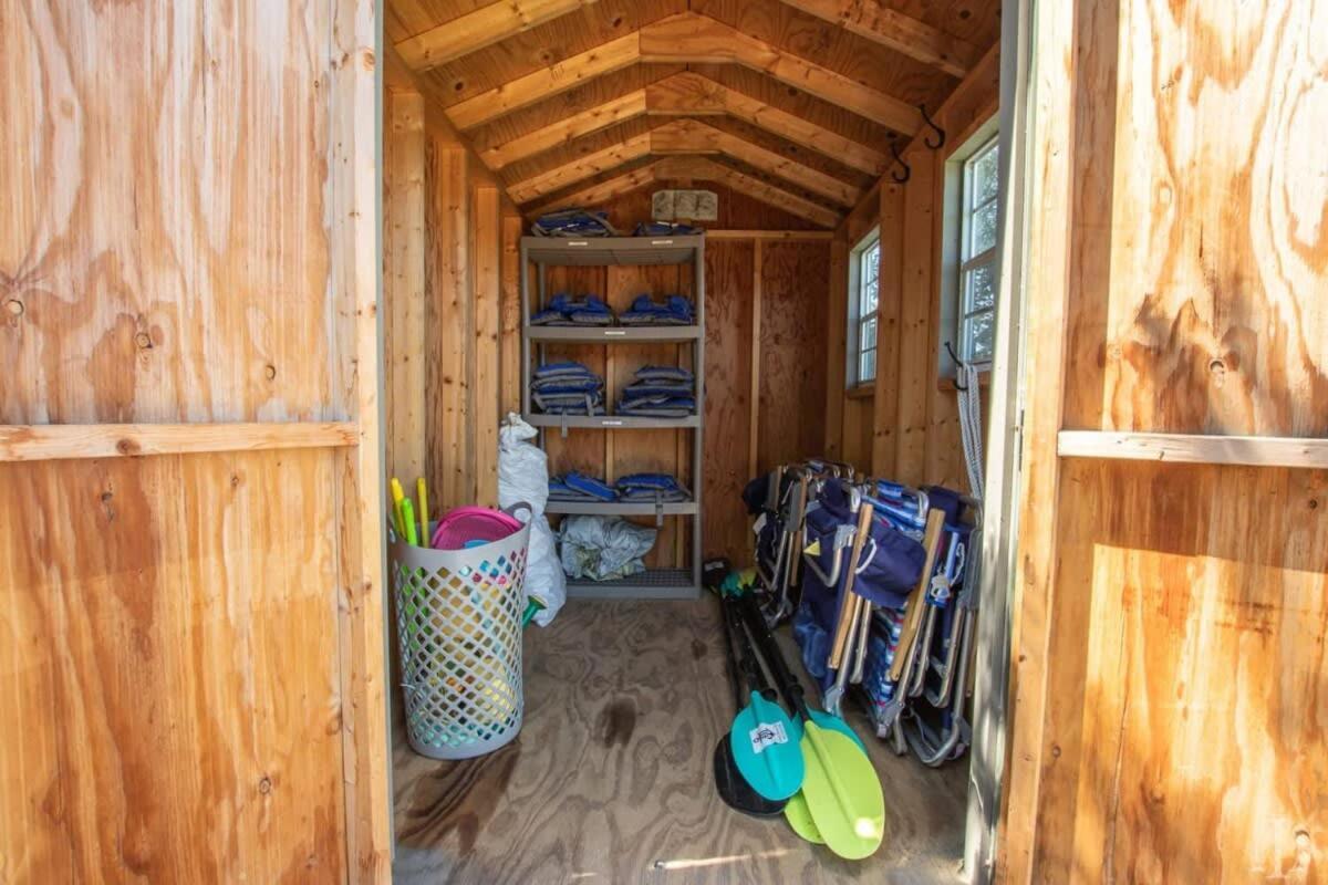 Picturesque Lakefront Retreat At Spofford Lake, Sleeps 10 Chesterfield Eksteriør bilde