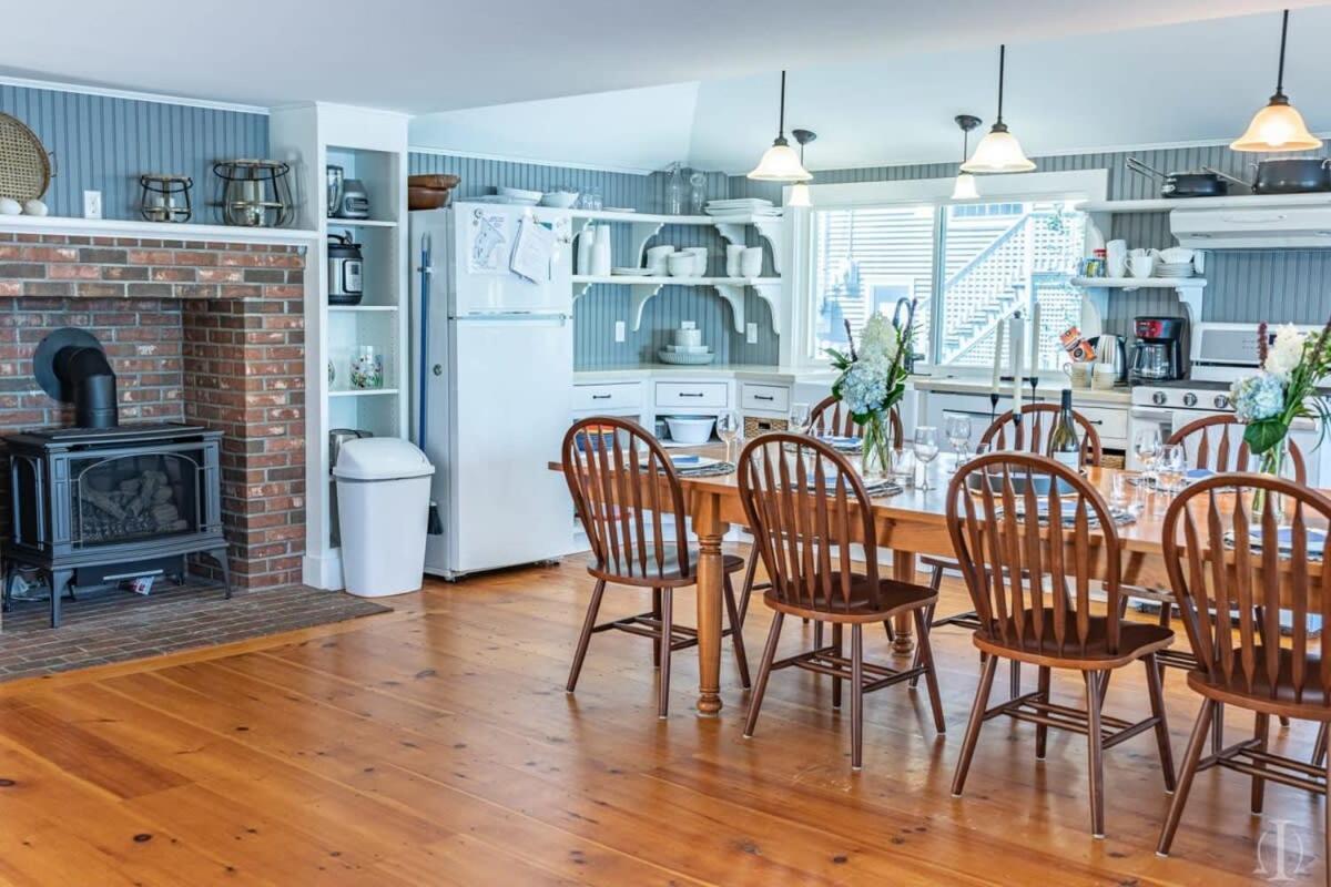 Picturesque Lakefront Retreat At Spofford Lake, Sleeps 10 Chesterfield Eksteriør bilde